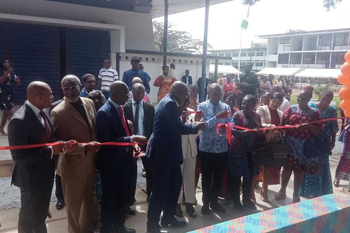 Cérémonie de remise officielle de la toiture du théâtre extérieur du Lycée Sainte-Marie de Cocody